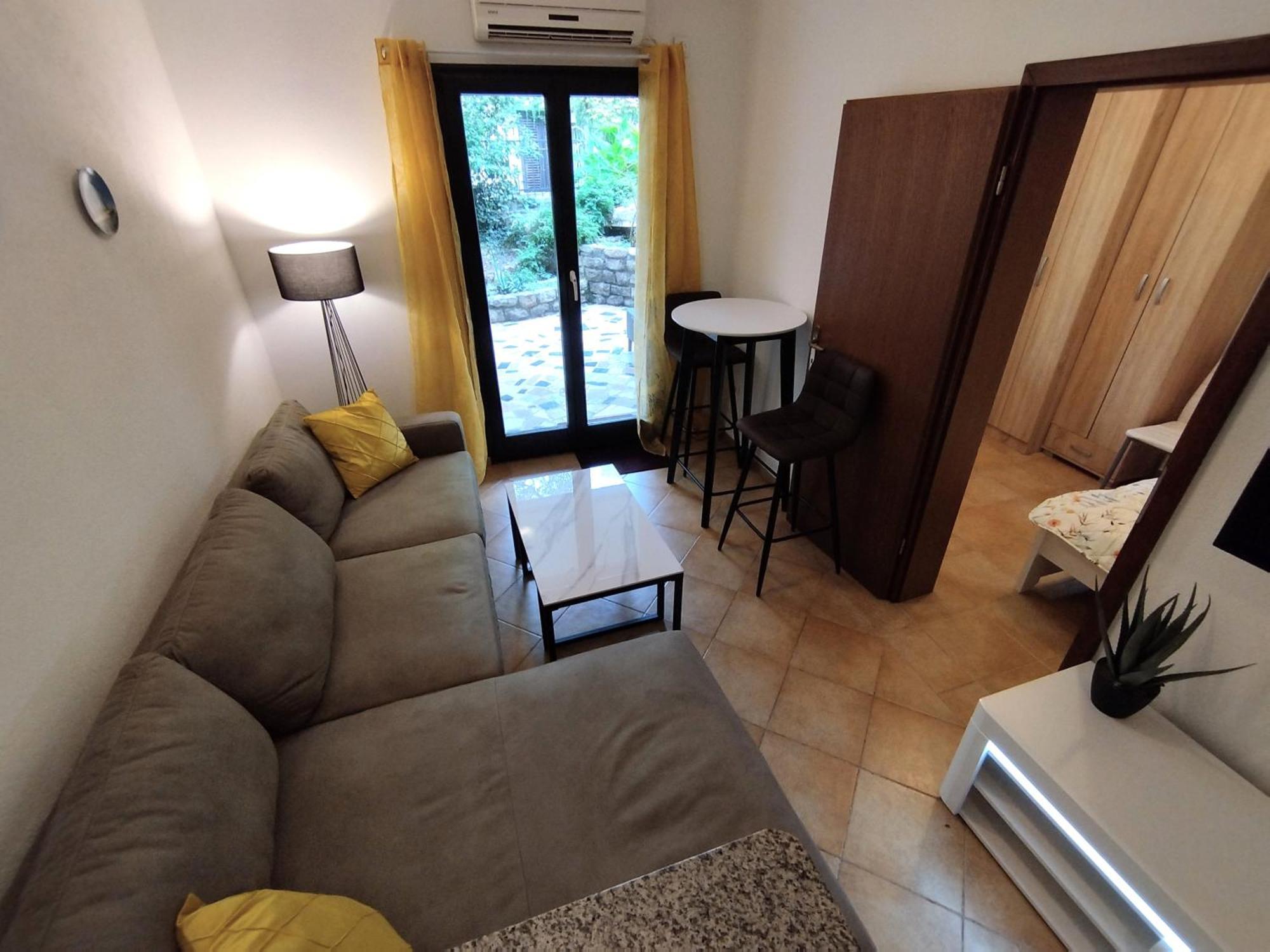 Apartments Zezelj Sveti Stefan Ngoại thất bức ảnh